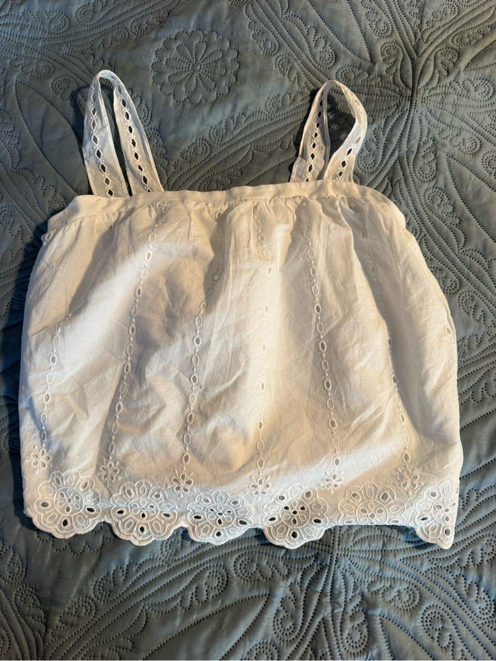 Women’s White Eyelet Lace Summer Tank Top